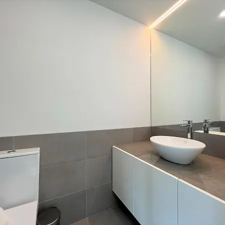 Design 2 By Homing Faro