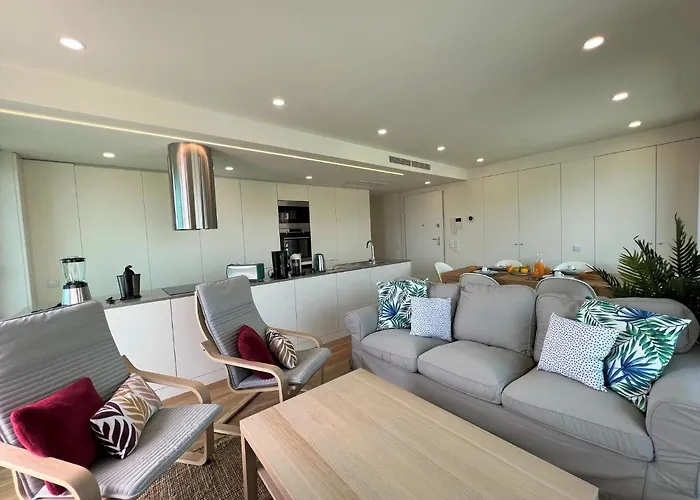 Design 2 By Homing Apartament