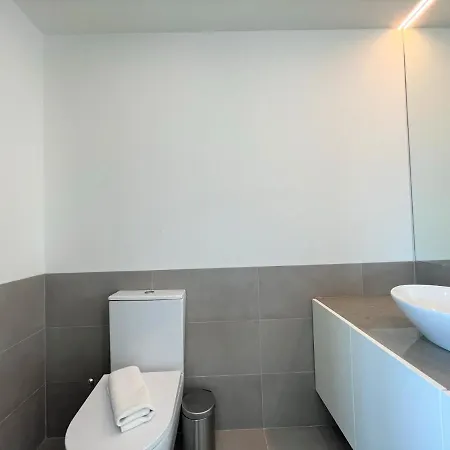 Design 2 By Homing Apartament *
