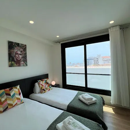 Design 2 By Homing * Dystrykt Faro